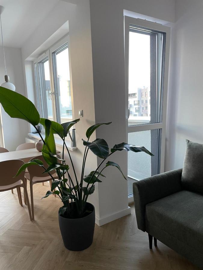 Apartament Na Letniej Z Duzym Tarasem Z Widokiem Na Gory Kłodzko Dış mekan fotoğraf