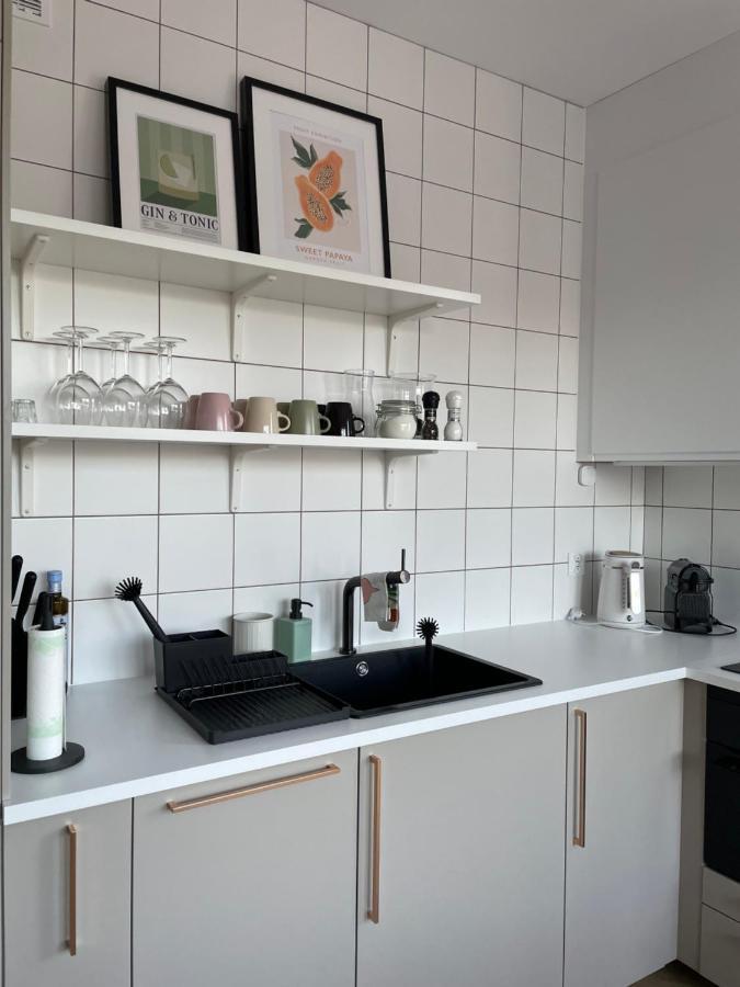 Apartament Na Letniej Z Duzym Tarasem Z Widokiem Na Gory Kłodzko Dış mekan fotoğraf