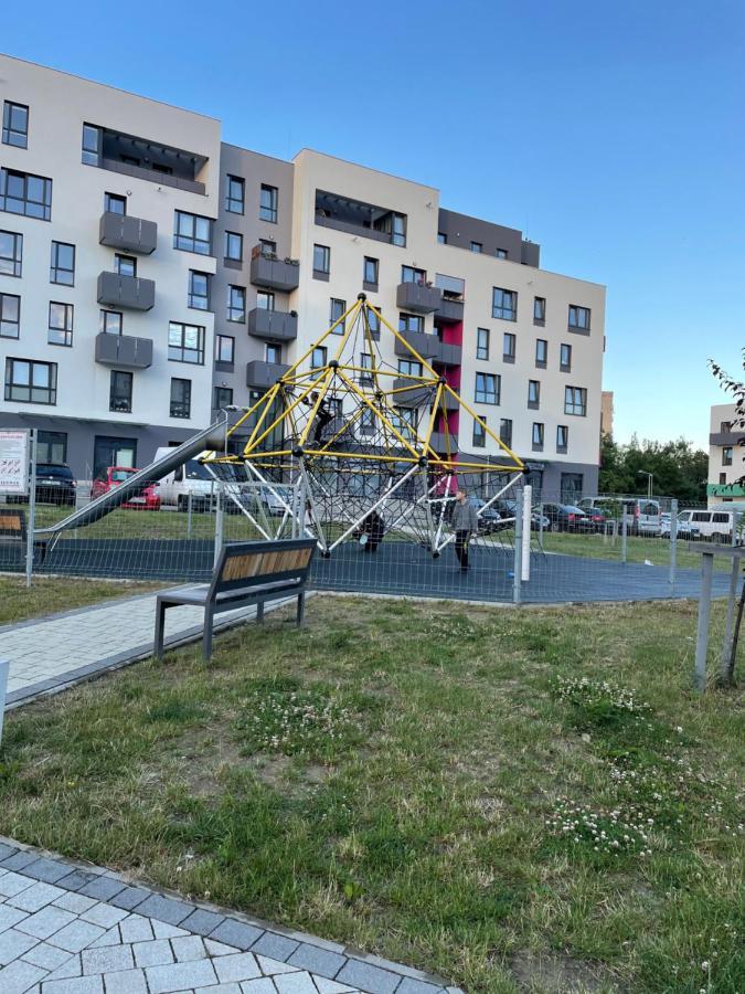 Apartament Na Letniej Z Duzym Tarasem Z Widokiem Na Gory Kłodzko Dış mekan fotoğraf